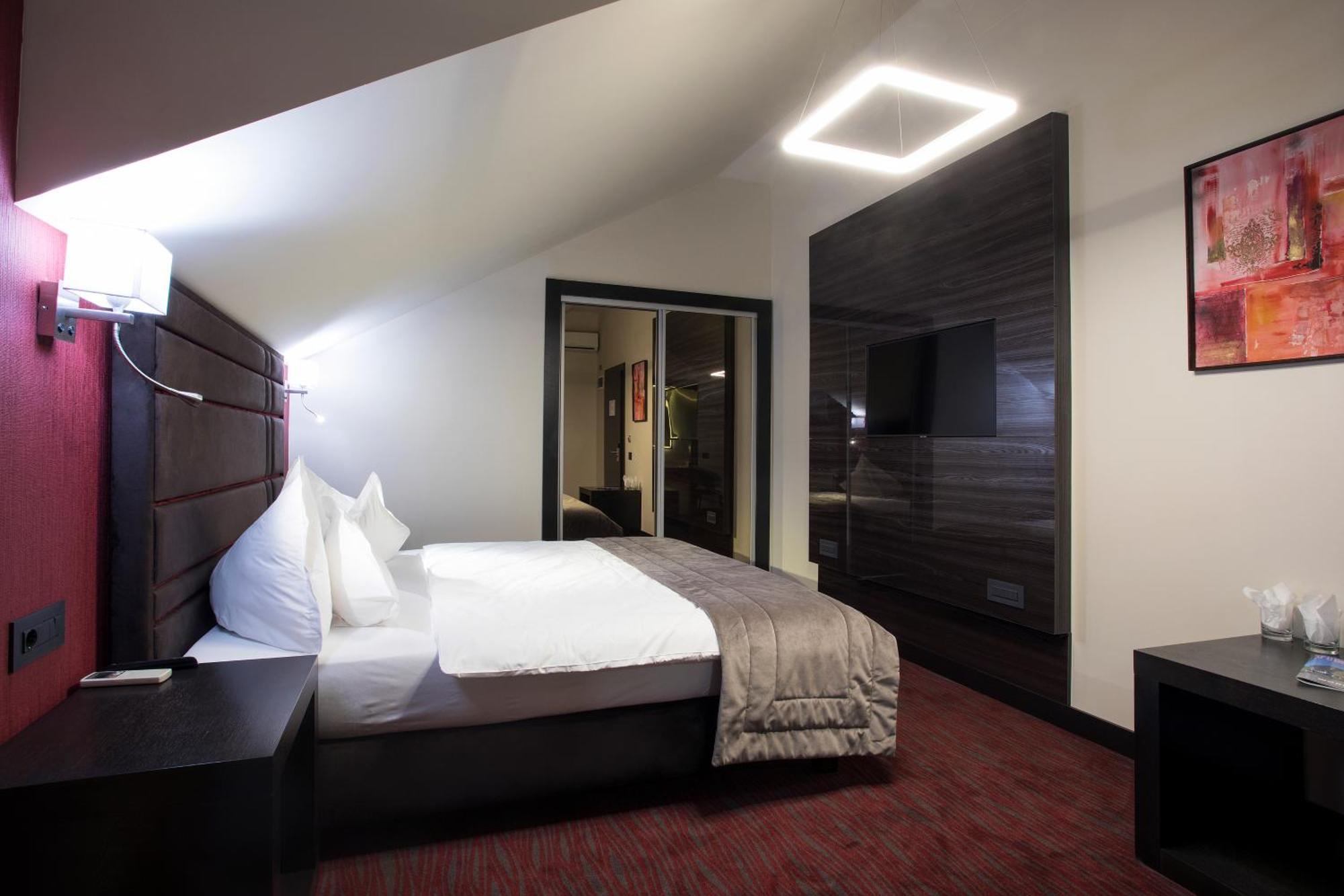 The Fifth Floor By Old Town Hotel 蒂米什瓦拉 外观 照片